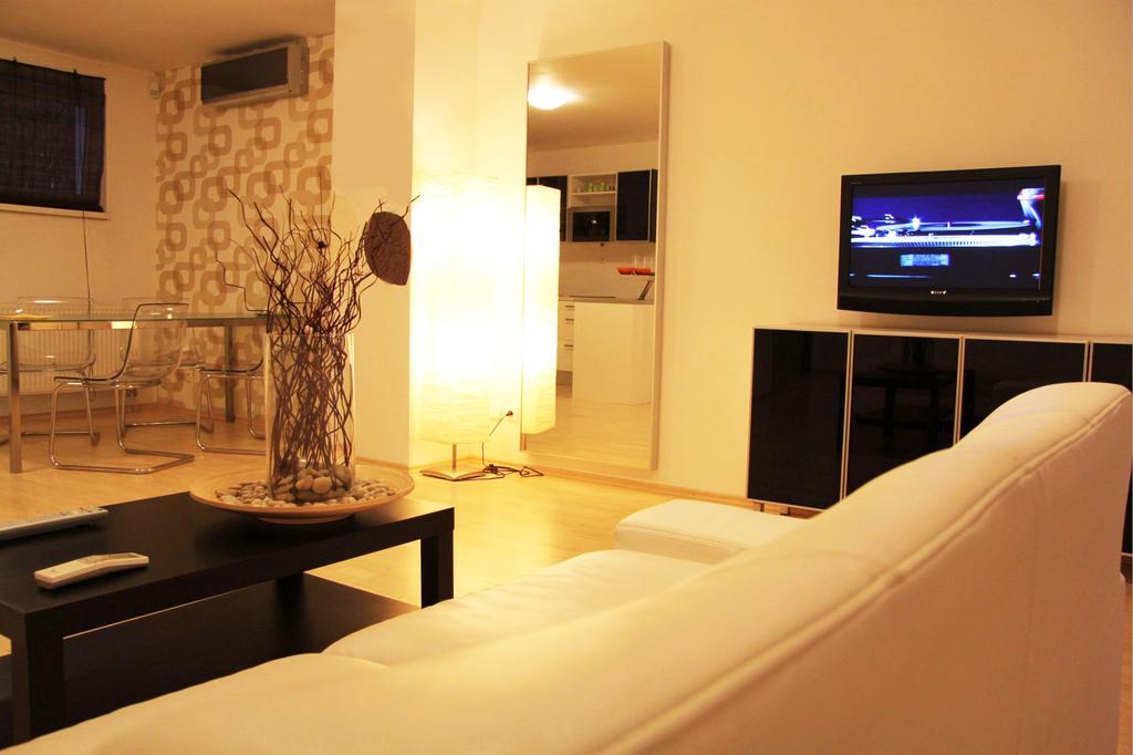 Villa Green Sliač Esterno foto